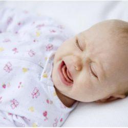 Кроха кричит и плачет, в чем может быть причина? Как успокоить малыша? Кроха кричит и плачет, в чем может быть причина? Как успокоить малыша?