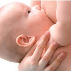 Почему появляются трещины на сосках во время грудного вскармливания? Почему появляются трещины на сосках во время грудного вскармливания?