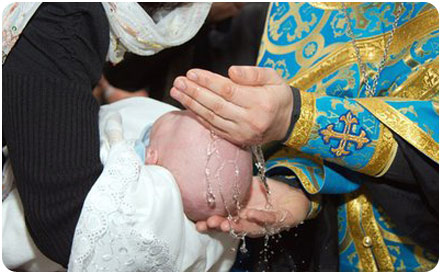 Крещение новорожденного ребенка