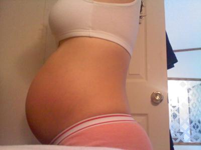 Живот на 27 неделе беременности