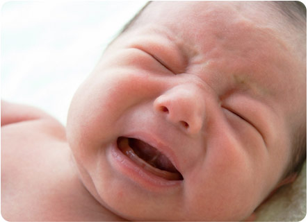 Почему у младенца может возникнуть аллергия на смесь