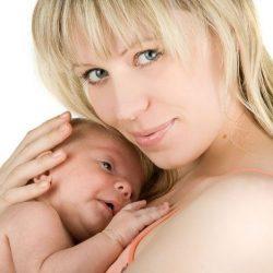 Новорожденный ребенок часто икает: причины и советы