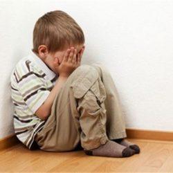 Тревожный ребёнок — какой он и как ему нужно помочь