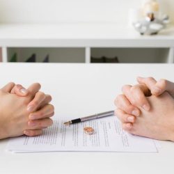 У яких випадках можуть не дати розлучення з дружиною?